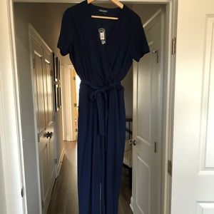 TH Dark navy Romper new with tags